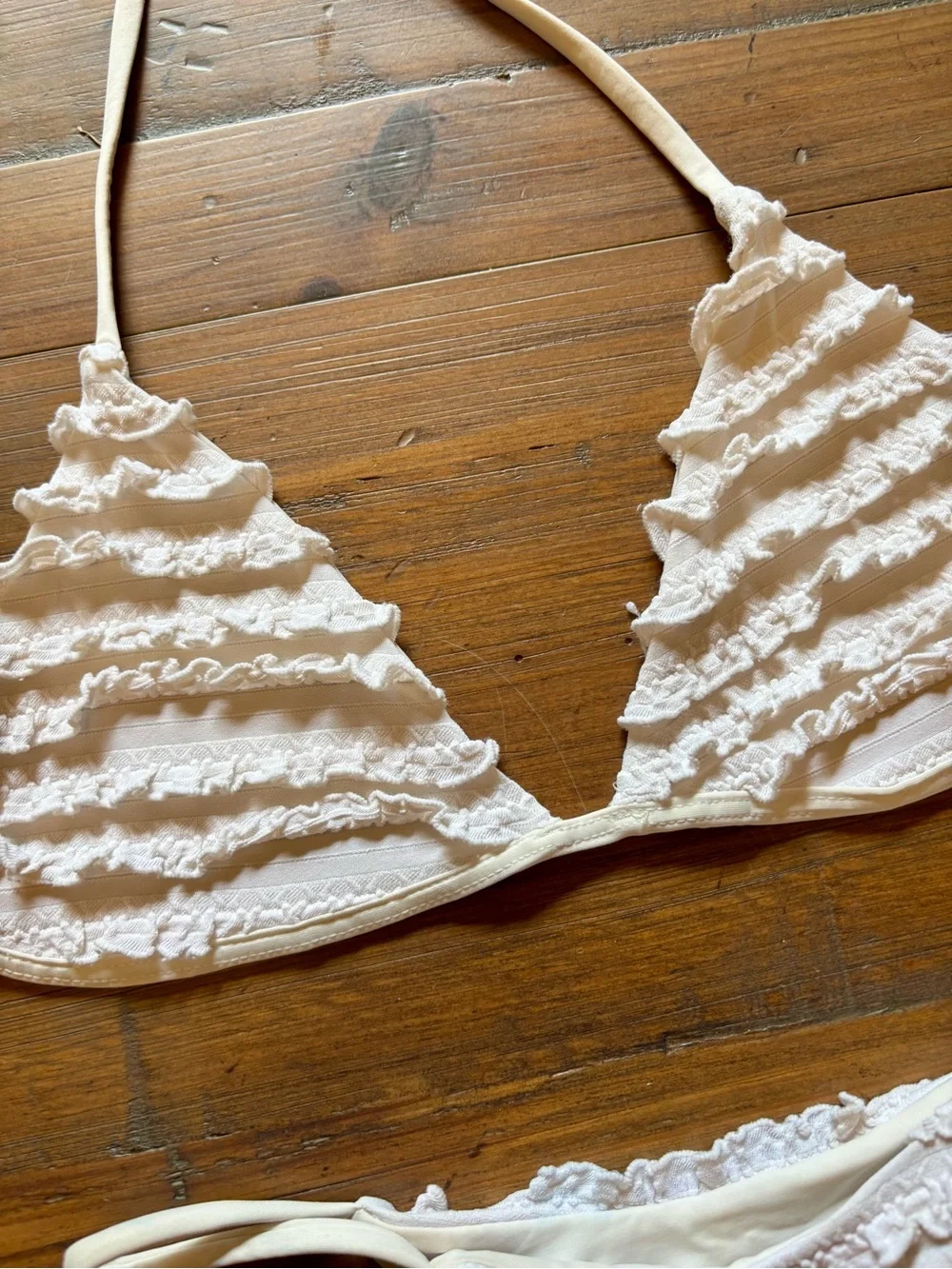 Rare!  Frankie’s bikinis x Sydney Sweeney white ruffle bikini set